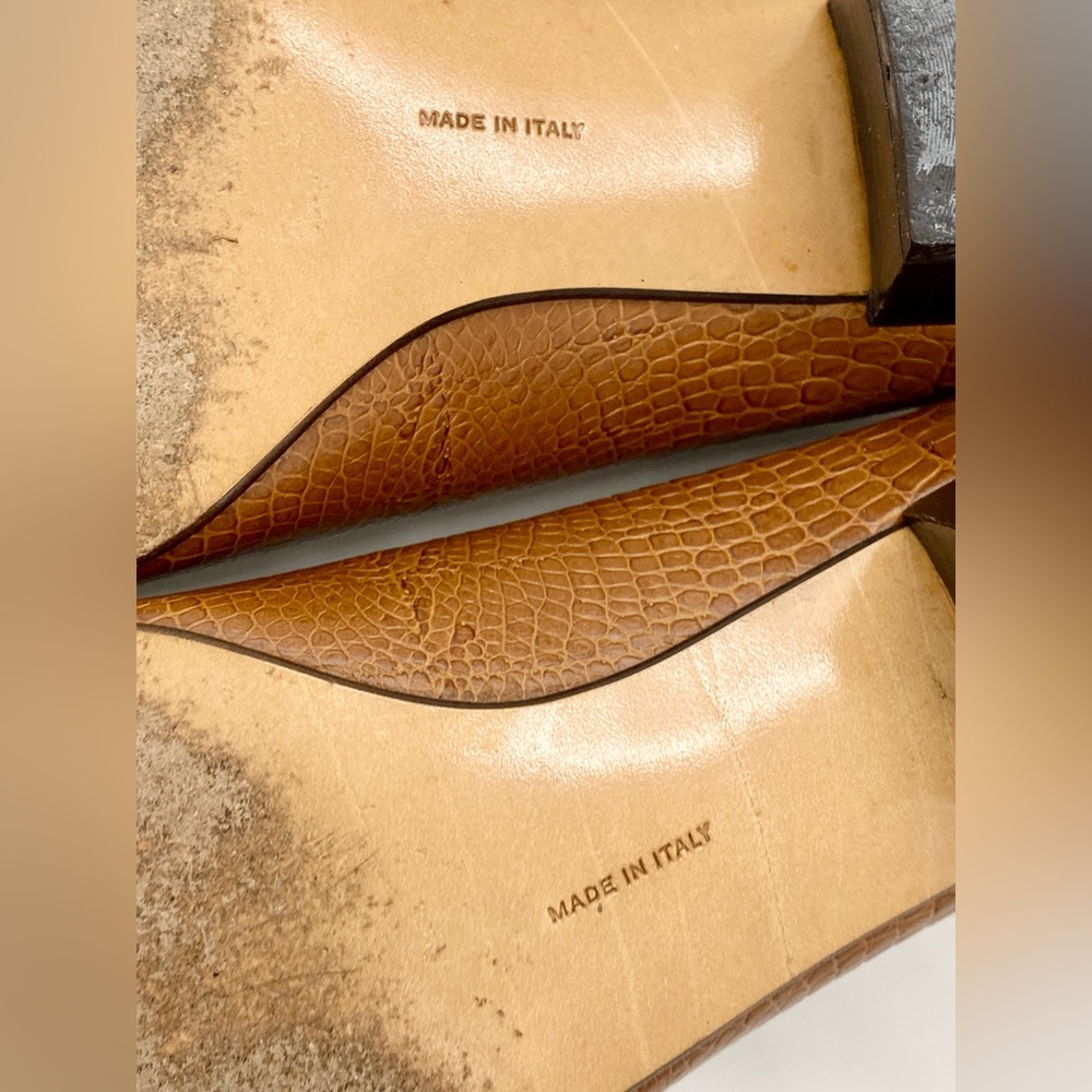 Salvatore Ferragamo Vara bow brown pump shoes - Picture 7 of 11